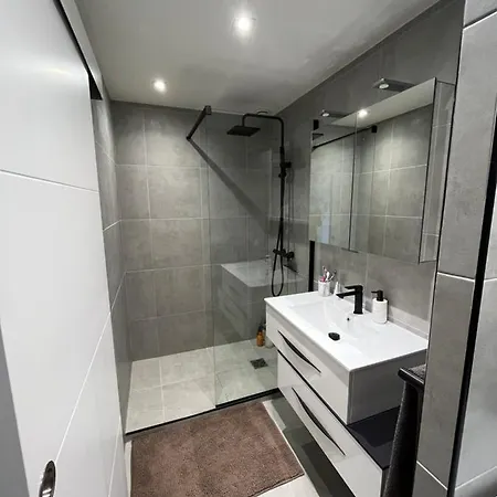 Dassy Steeve Apartment *